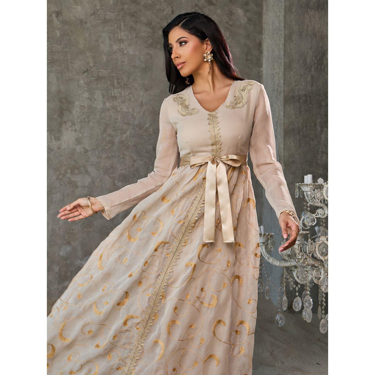 جلابية مُطرّزة بتفاصيل دانتيل مع رباط خصر-women-arabicclothing-jalabiyas-image-2