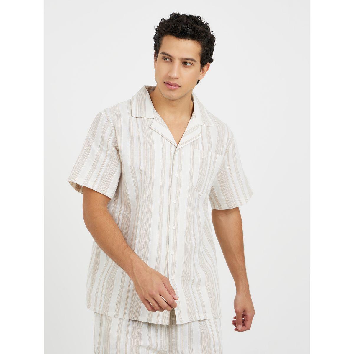 مجموعة من شورت وقميص بياقة ريفير-men-clothing-nightwear-sets-image-2