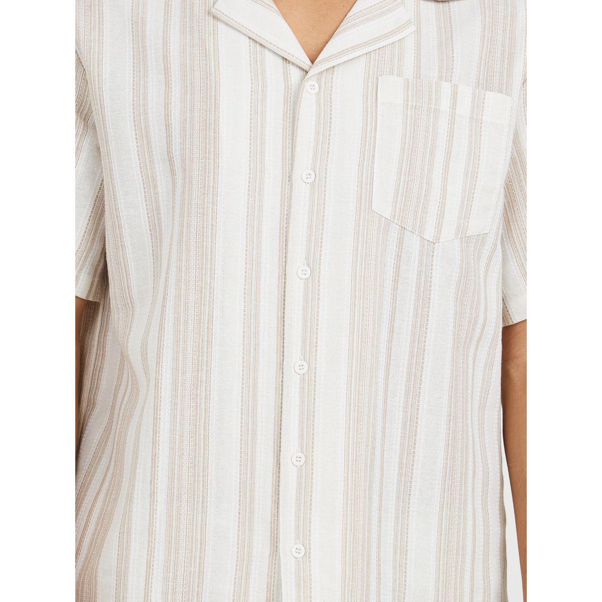مجموعة من شورت وقميص بياقة ريفير-men-clothing-nightwear-sets-image-3