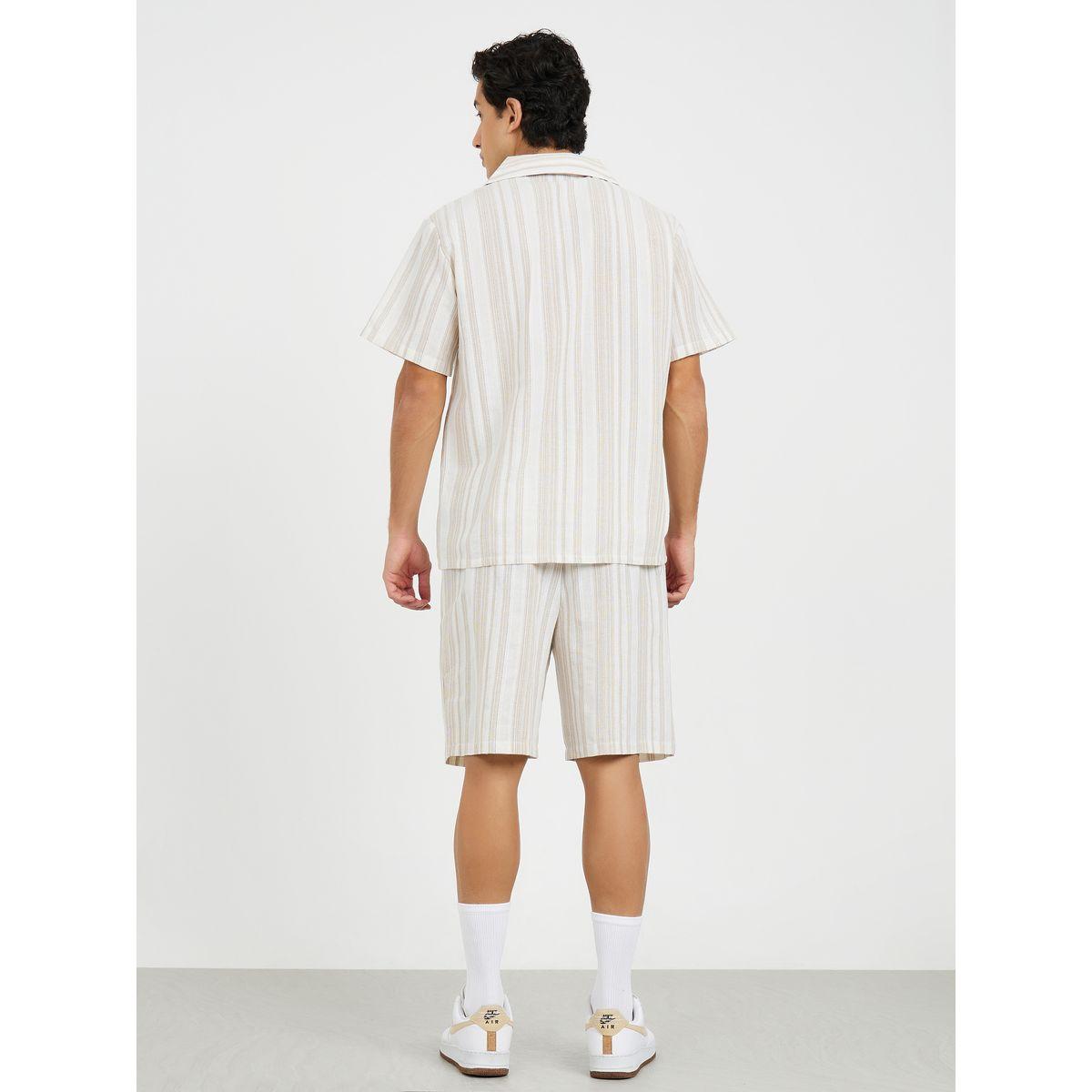 مجموعة من شورت وقميص بياقة ريفير-men-clothing-nightwear-sets-image-5