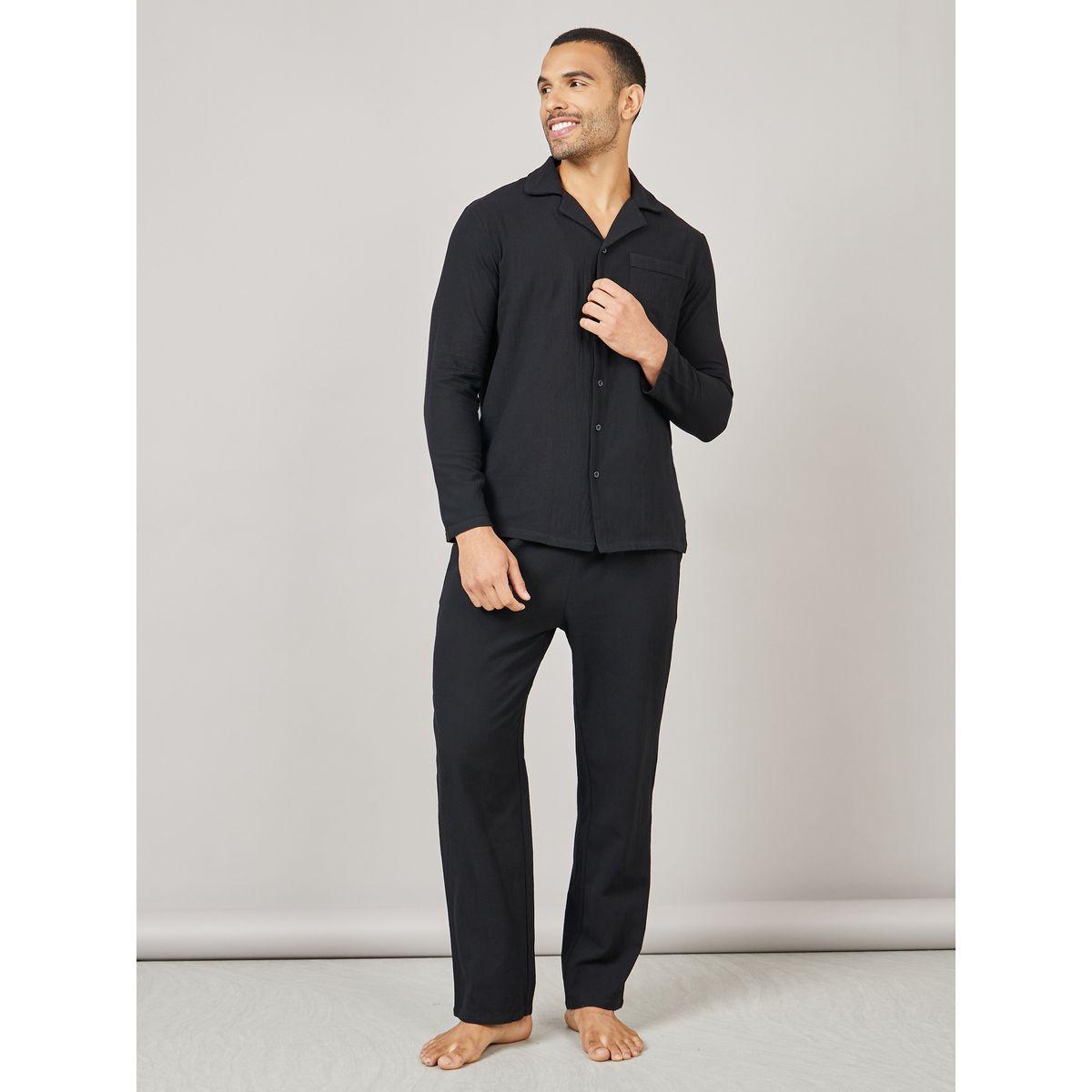 طقم من بنطال بيجاما مع بلوزة بياقة ريفير-men-clothing-nightwear-sets-image-1