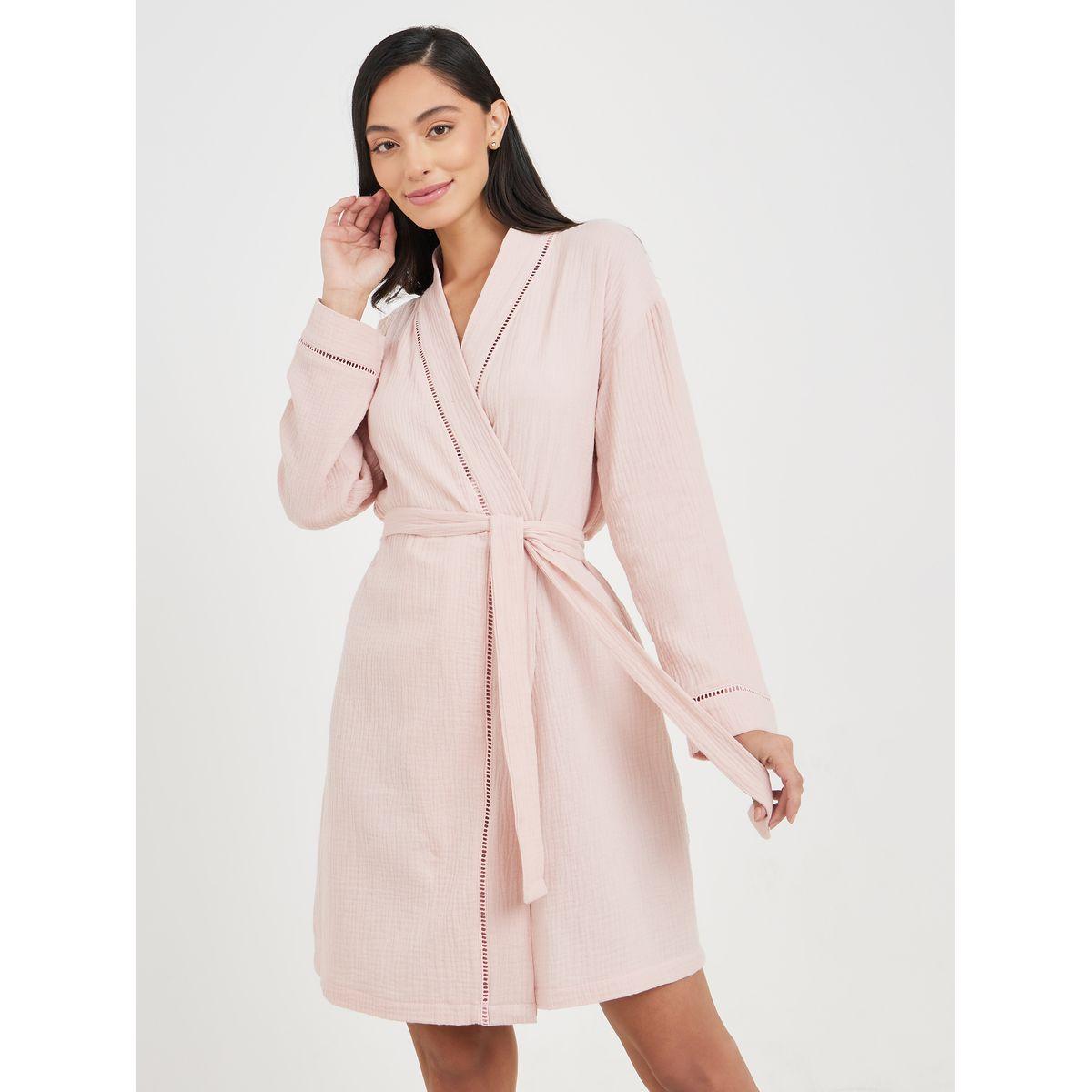 سلم دانتيل قطني من Styli Unwind وإدخال رداء بطول الركبة-women-clothing-nightwear-robes-image-1