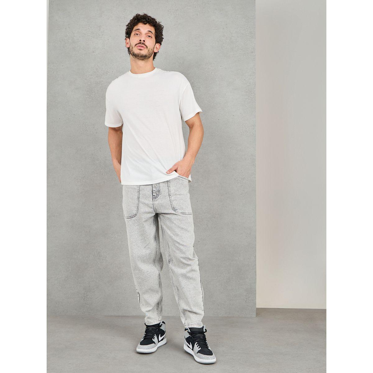 Styli Mid Rise Light Wash Balloon Fit Jeans-men-clothing-bottoms-jeans-image-2