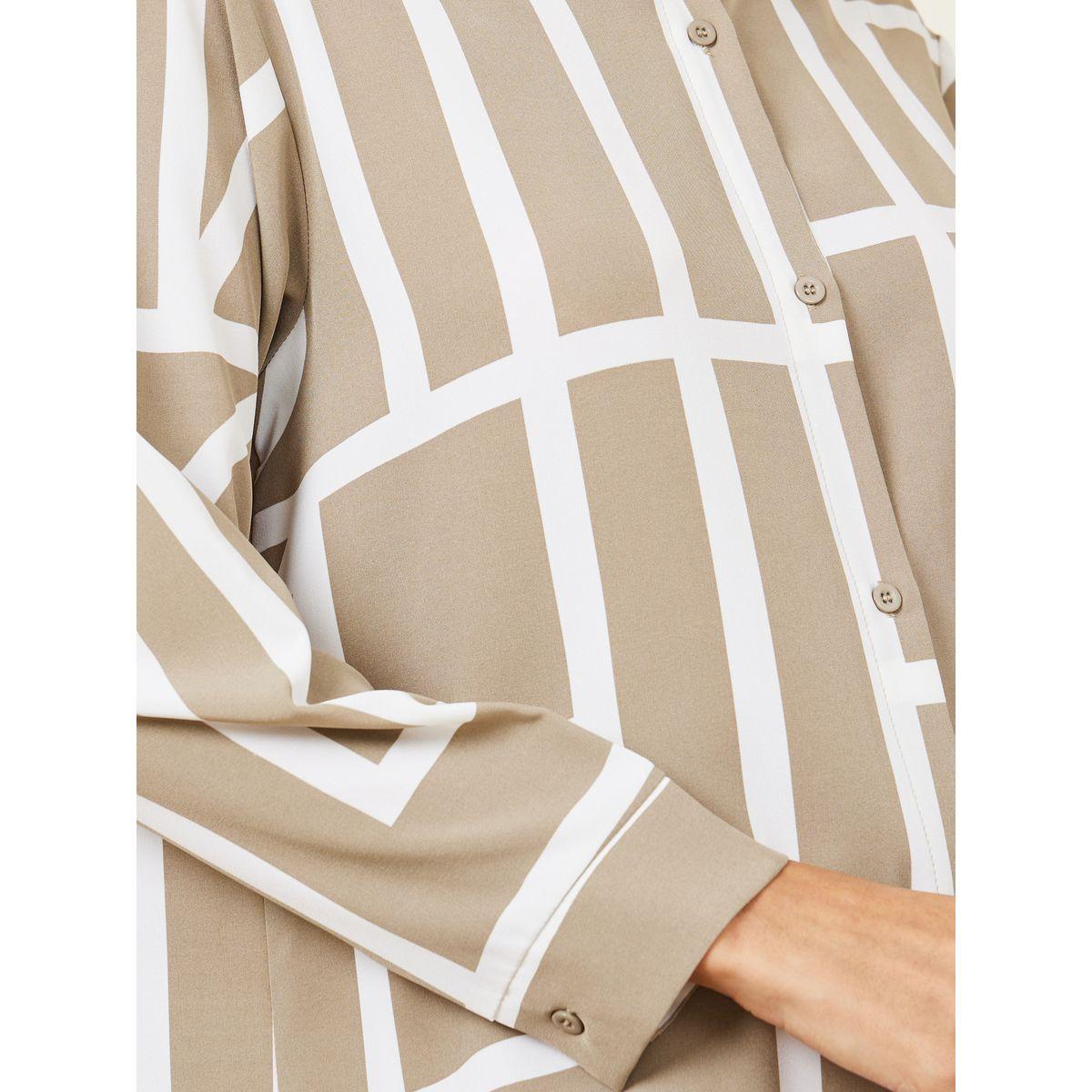Styli Geo Print Curved Hem Longline Shirt-women-clothing-shirtsandblouses-shirts-image-4