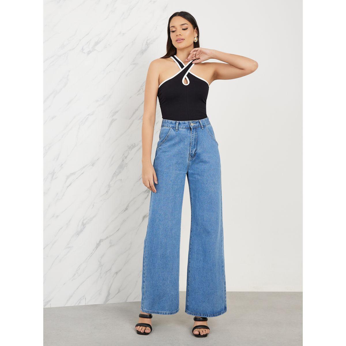 بلوزة بلا اكمام مع ياقة هولتر-women-clothing-tshirts-image-2