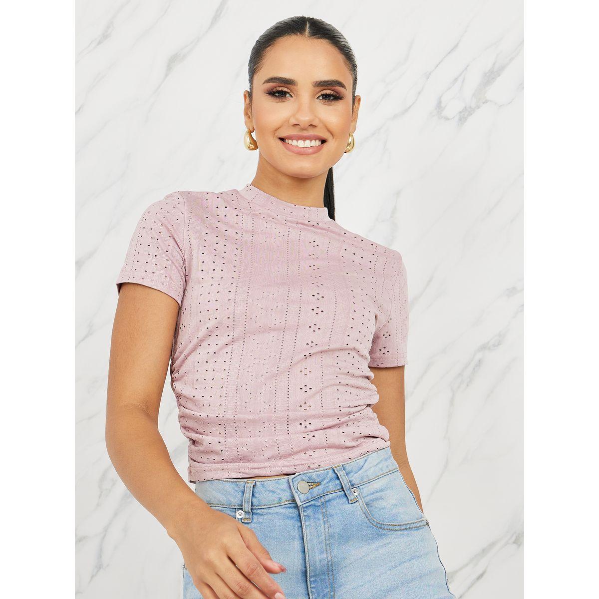 تيشيرت بياقة عالية وتفاصيل بارزة الملمس-women-clothing-tshirts-image-1