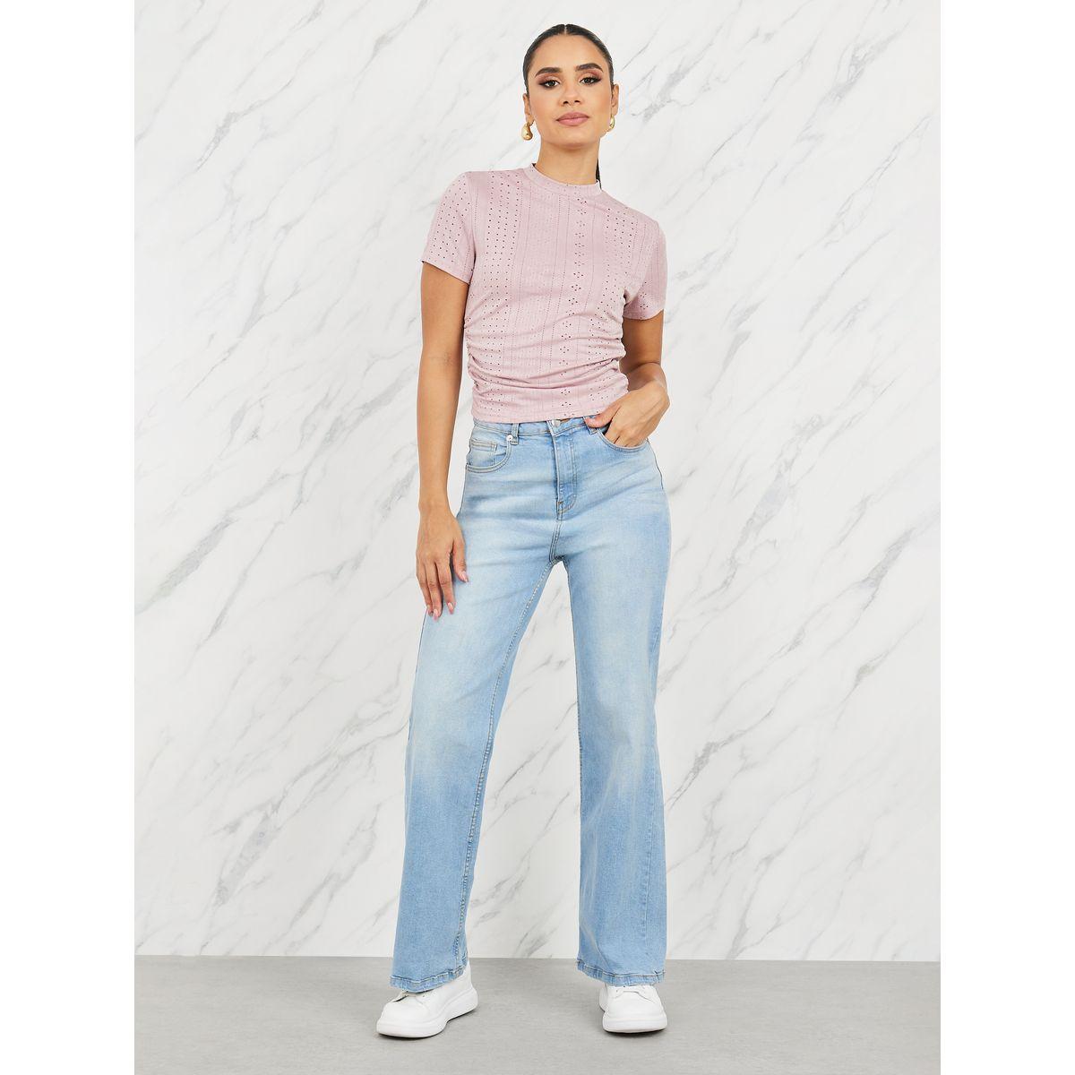 تيشيرت بياقة عالية وتفاصيل بارزة الملمس-women-clothing-tshirts-image-2