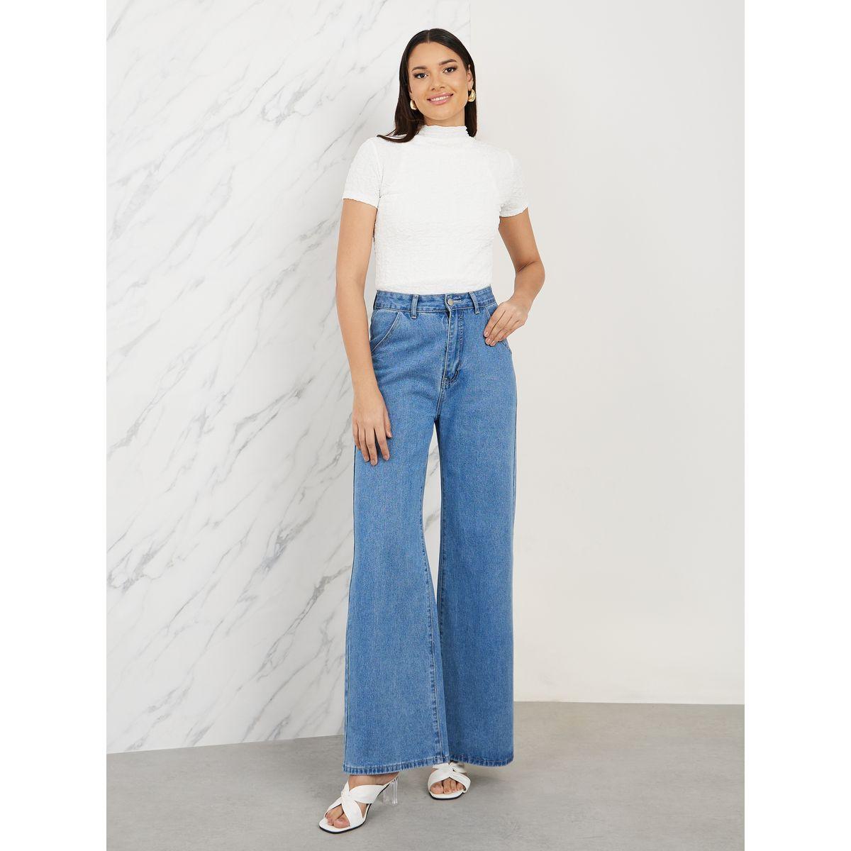 تيشيرت بياقة عالية وتفاصيل بارزة الملمس-women-clothing-tshirts-image-2