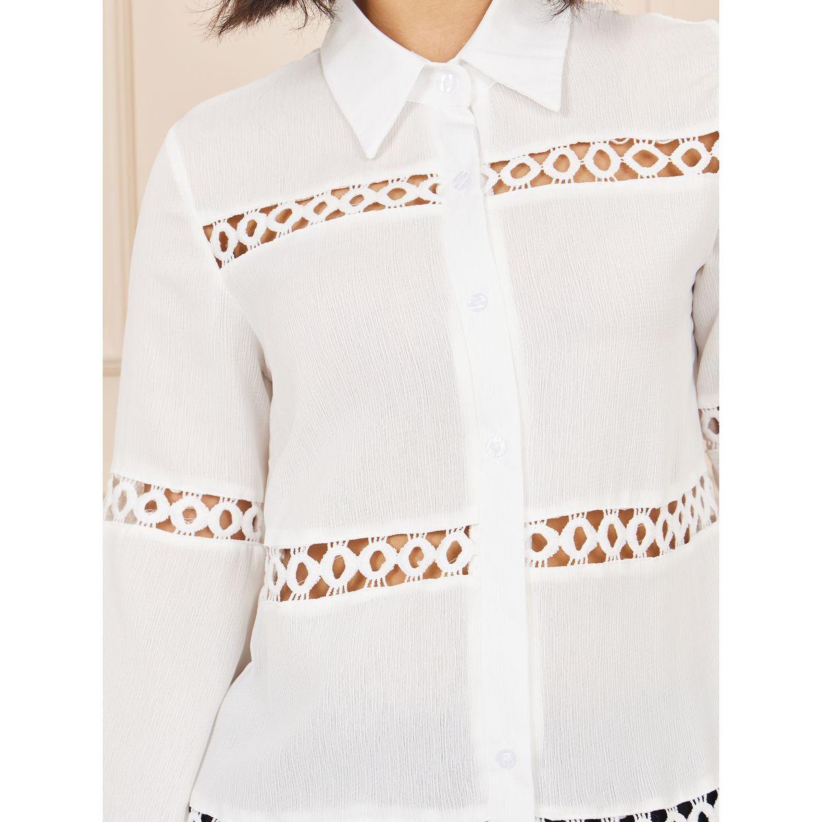 بلوزة بقصة عادية وتفاصيل فتحات صغيرة-women-clothing-shirtsandblouses-shirts-image-3
