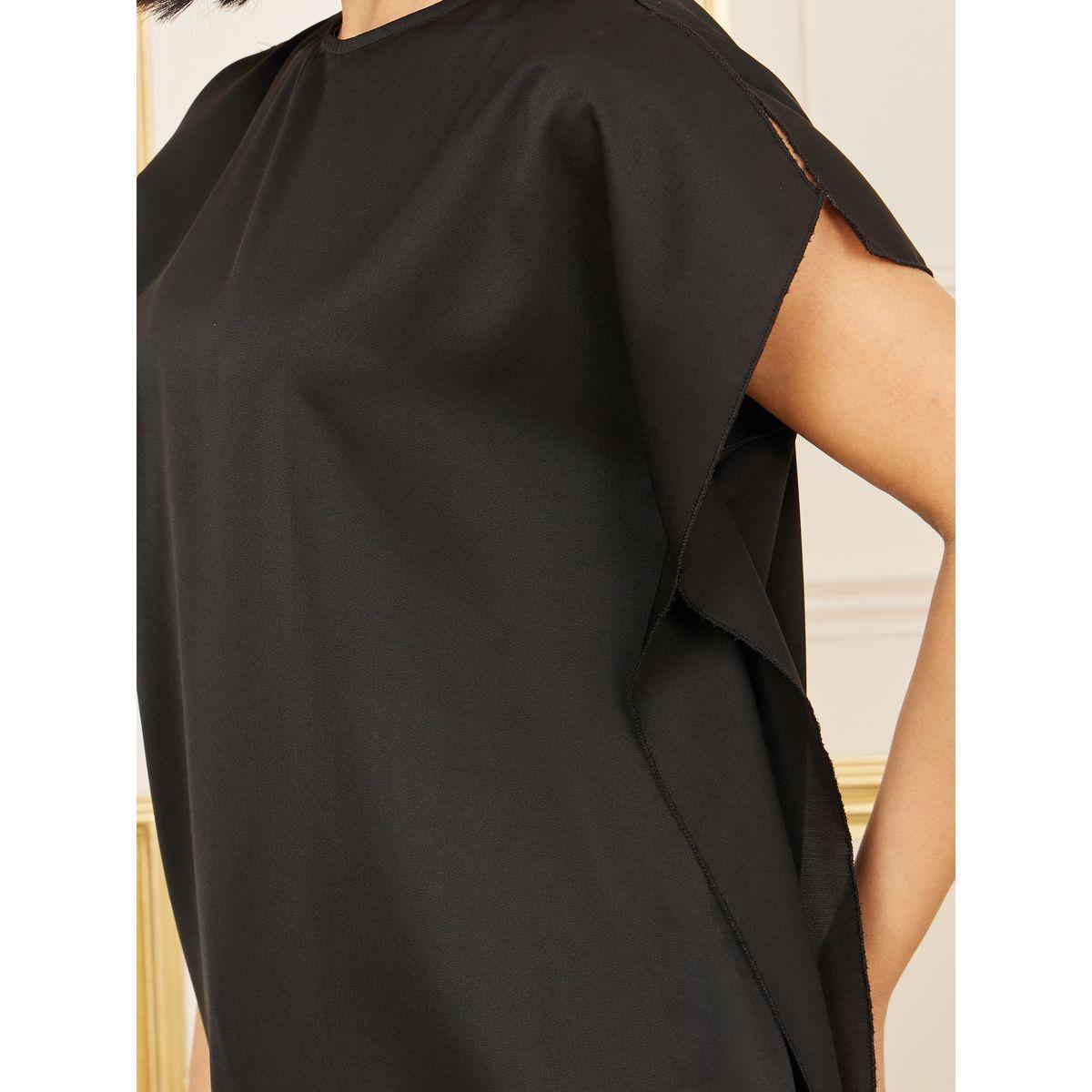 بلوزة بلا اكمام وتفاصيل كشكش-women-clothing-shirtsandblouses-blouses-image-3