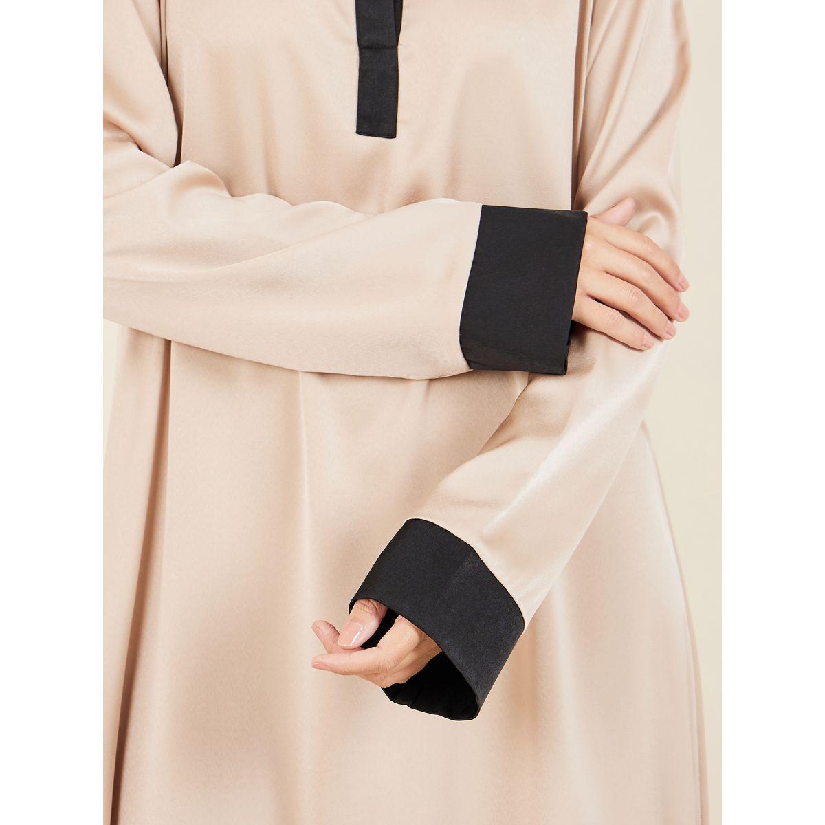 Styli Contrast Cuff Collared Satin Jalabiya-women-arabicclothing-jalabiyas-image-3