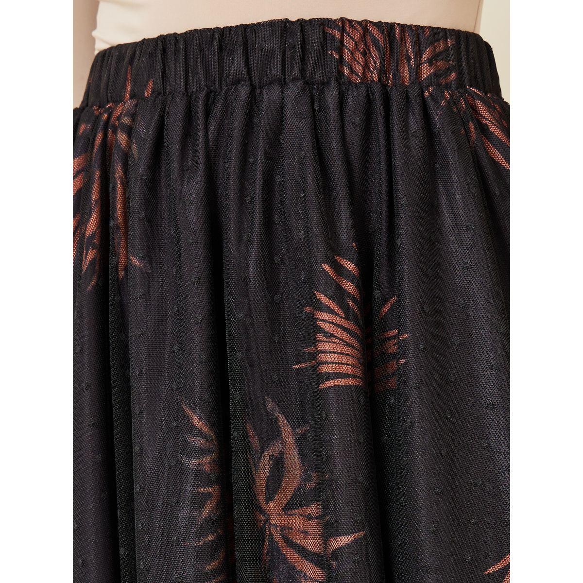 تنورة طويلة بحافة واسعة وتفاصيل شبكية-women-clothing-bottoms-skirts-image-2