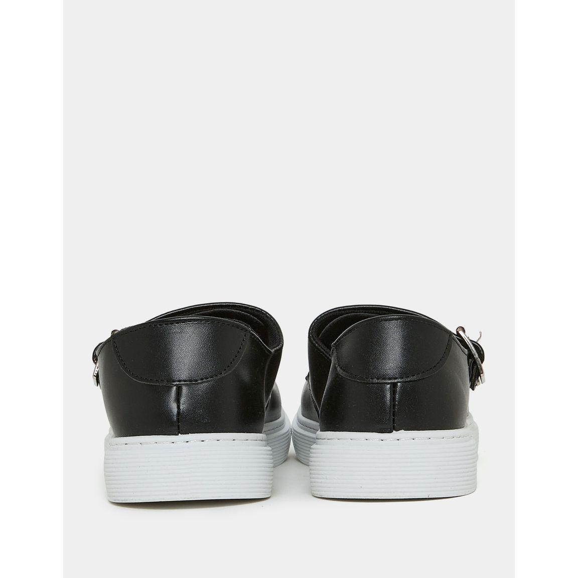 حذاء كاجوال مزين بإبزيم إغلاق-men-shoes-loafersandmoccasins-image-4