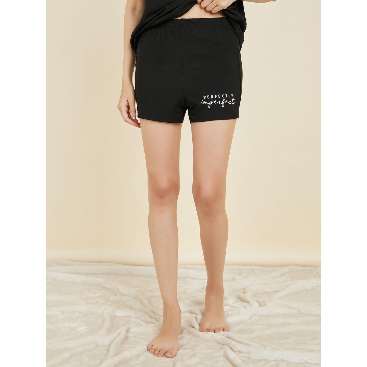 مجموعة من شورت وتيشيرت بطبعة كتابة-women-clothing-nightwear-pyjamas-shortsets-image-5