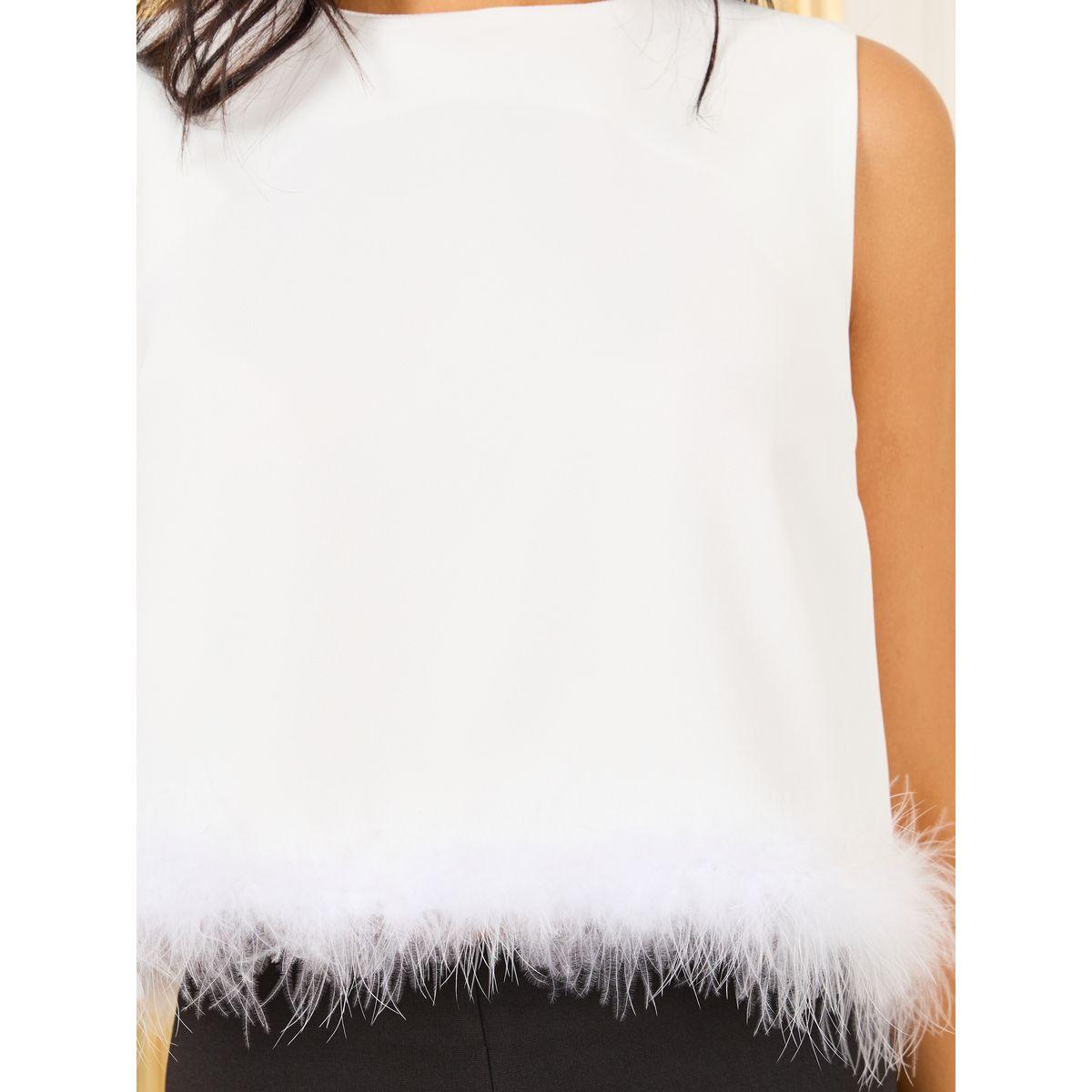 بلوزة بلا اكمام مع فرو صناعي-women-clothing-shirtsandblouses-blouses-image-3