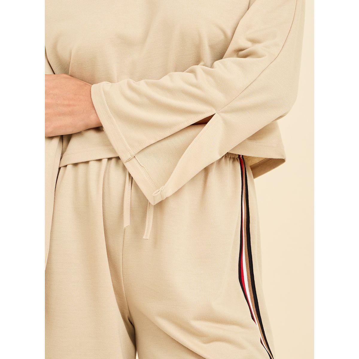 مجموعة من بنطال مع بلوزة قصيرة-women-clothing-coordsets-image-3