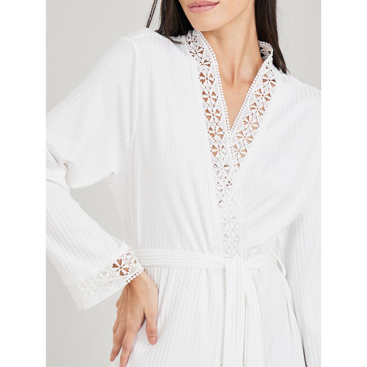 روب مضلع بتفاصيل دانتيل وحزام خصر-women-clothing-nightwear-robes-image-3