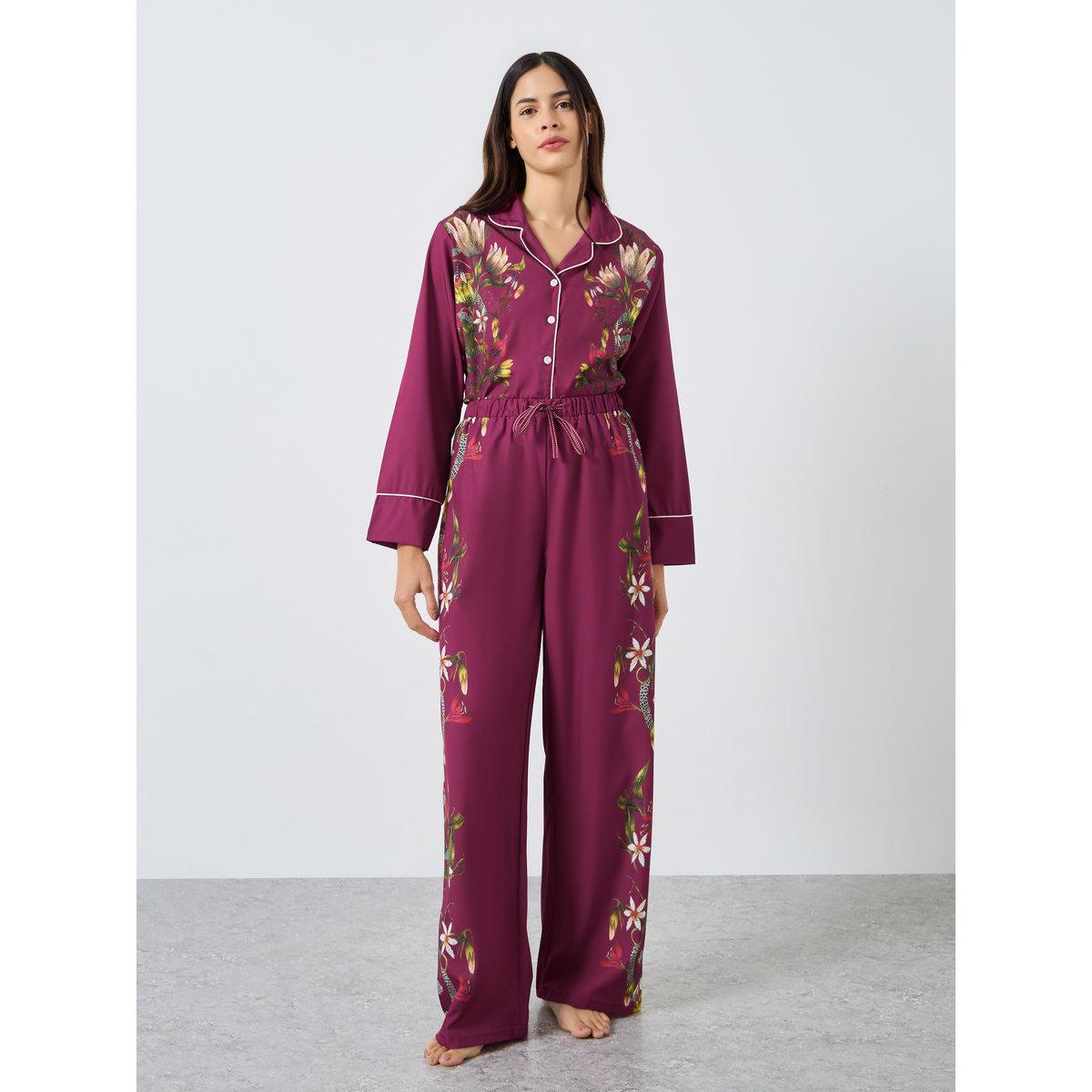 طقم من بنطال بيجاما وبلوزة بطبعة زهور-women-clothing-nightwear-pyjamas-longsets-image-4