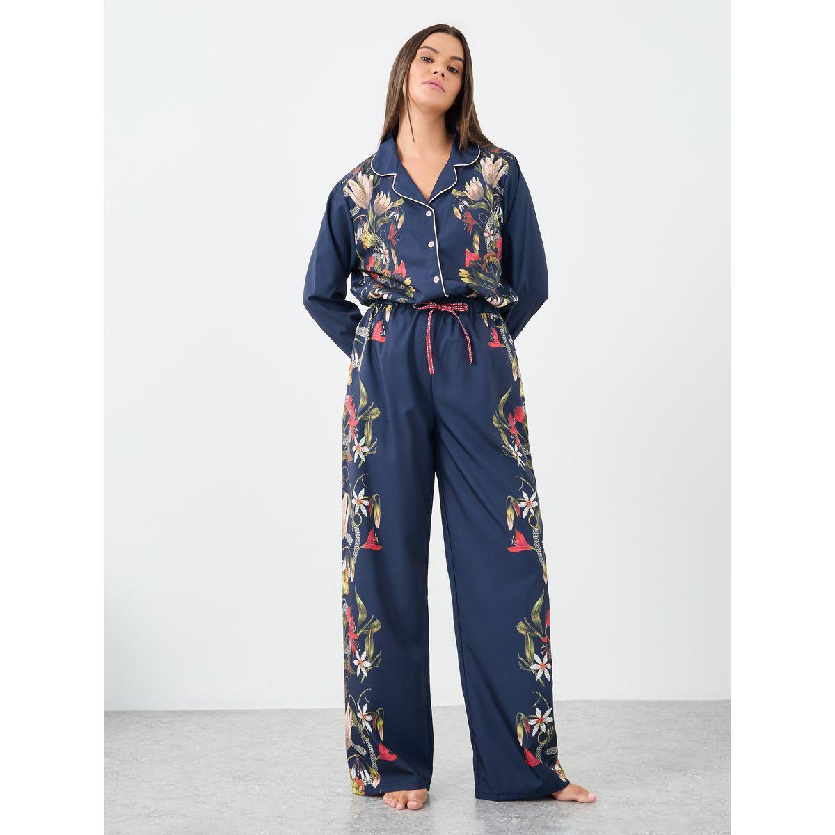 طقم من بنطال بيجاما وبلوزة ساتان بطبعة زهور-women-clothing-nightwear-pyjamas-longsets-image-3