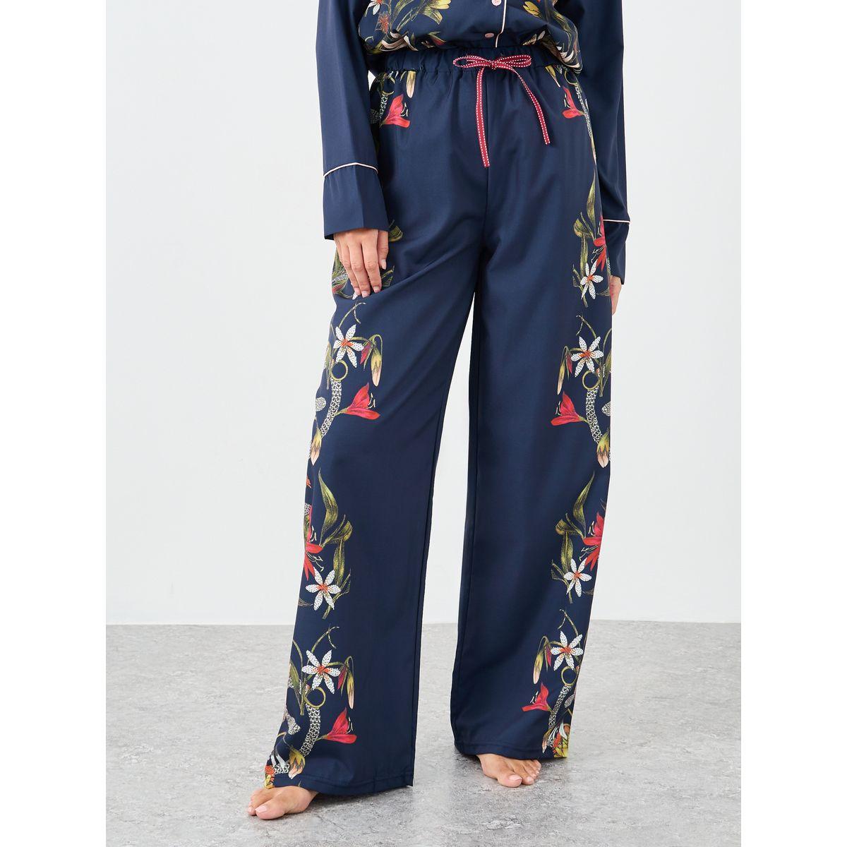 طقم من بنطال بيجاما وبلوزة ساتان بطبعة زهور-women-clothing-nightwear-pyjamas-longsets-image-6