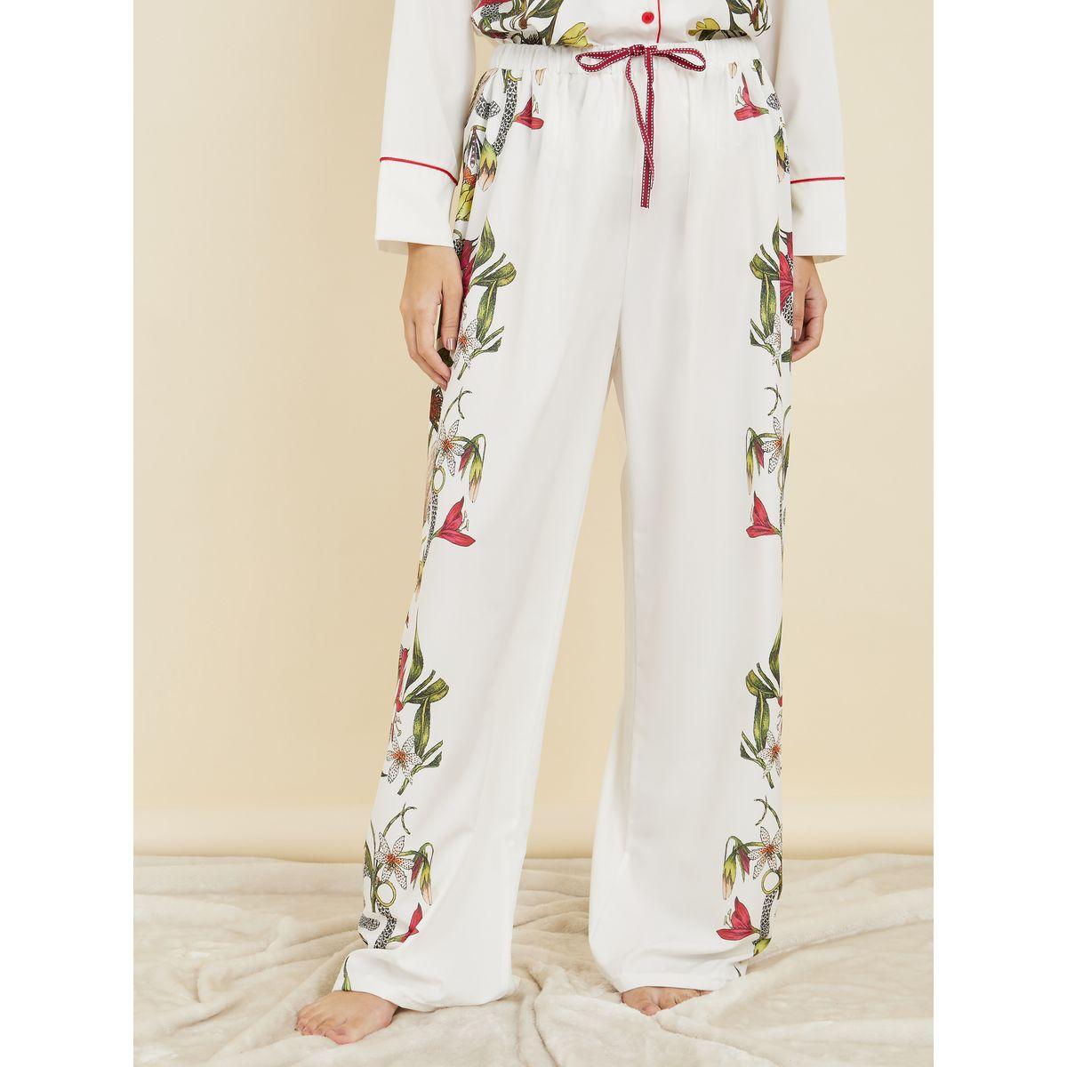 طقم من بنطال بيجاما مع بلوزة ساتان بطبعة زهور-women-clothing-nightwear-pyjamas-longsets-image-6