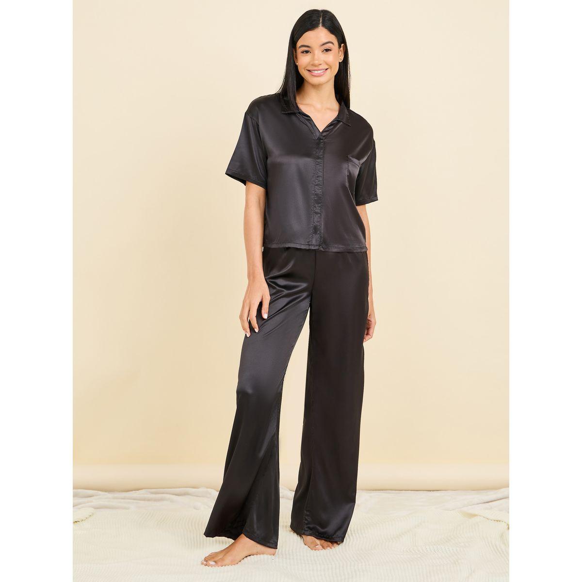 طقم من بنطال بيجاما مع بلوزة بوكسي ساتان-women-clothing-nightwear-pyjamas-longsets-image-2