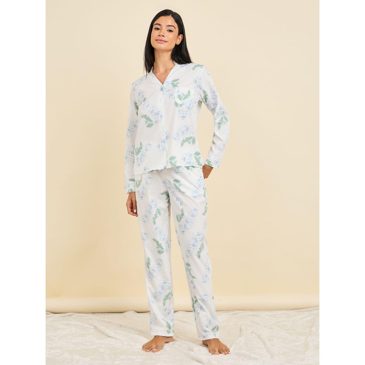 طقم من بنطال بيجاما مع بلوزة بتفاصيل جيب-women-clothing-nightwear-pyjamas-longsets-image-2