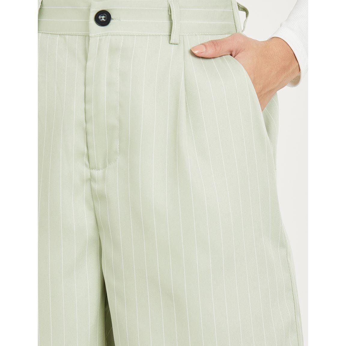 شورت مخطط مع جيوب-women-clothing-bottoms-shorts-image-3