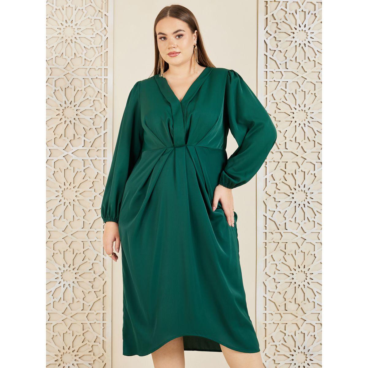 Styli Plus Pleated V Neck A-line Midi Dress-women-clothing-dresses-image-2