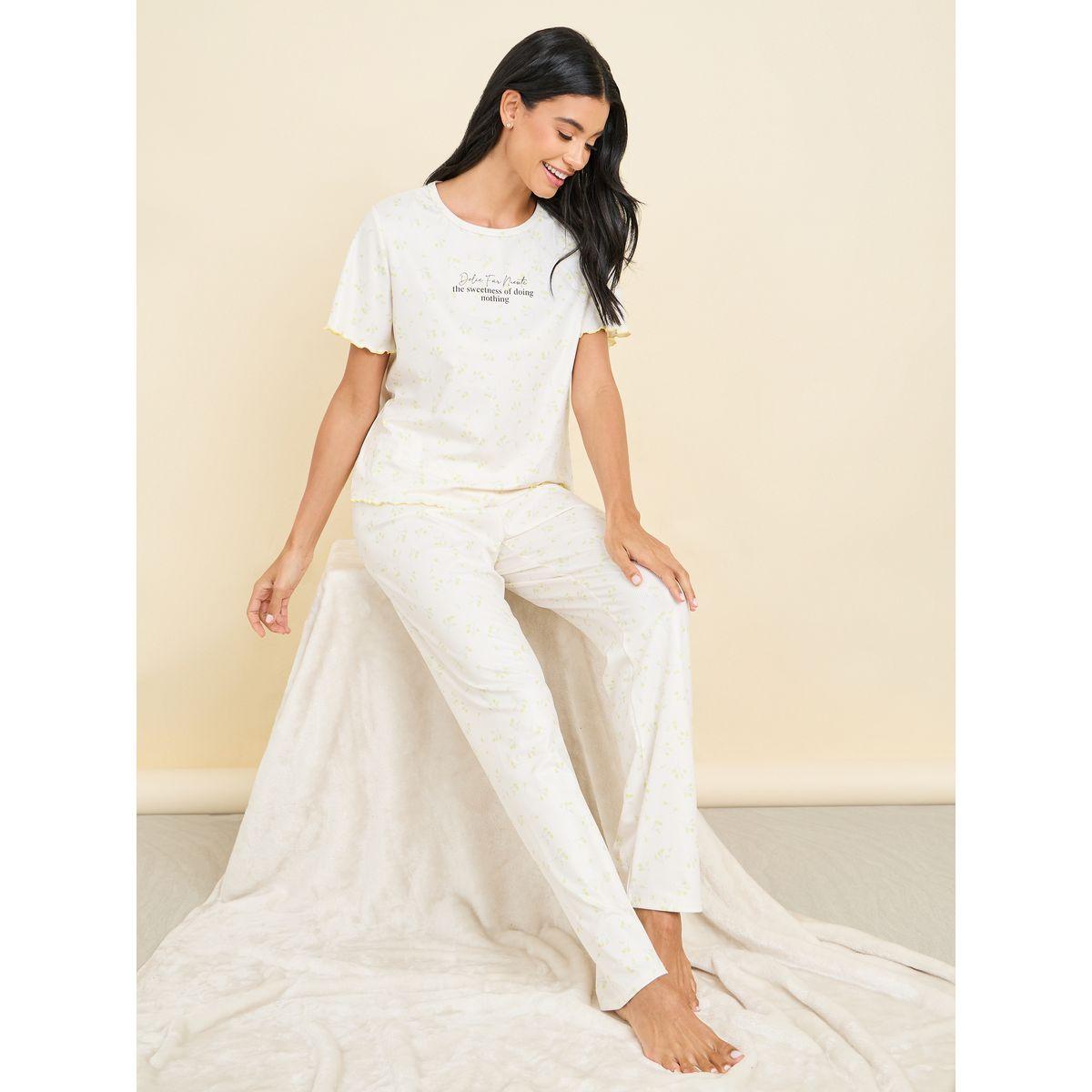 Styli Unwind Ribbed Lettuce Hem Floral AOP T-shirt and Pyjama Set-women-clothing-nightwear-pyjamas-longsets-image-1