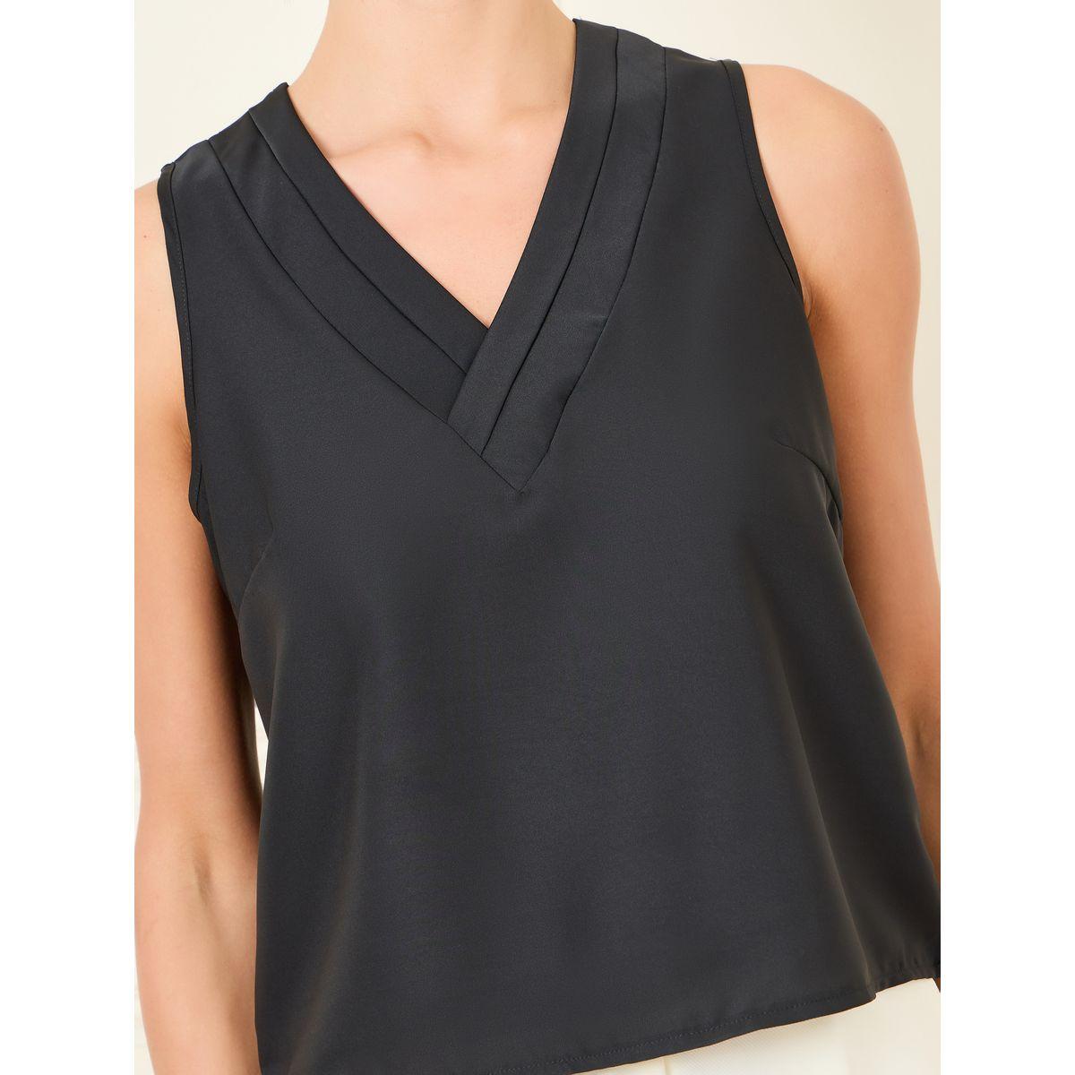 Styli Pleated V Neck Sleeveless Top-women-clothing-shirtsandblouses-blouses-image-4