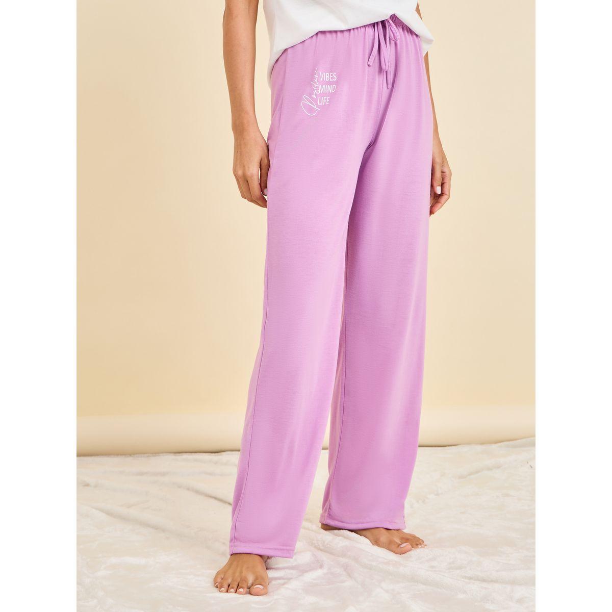 Styli Unwind Vibes Mind Life Print T-shirt and Pyjama Set-women-clothing-nightwear-pyjamas-longsets-image-5