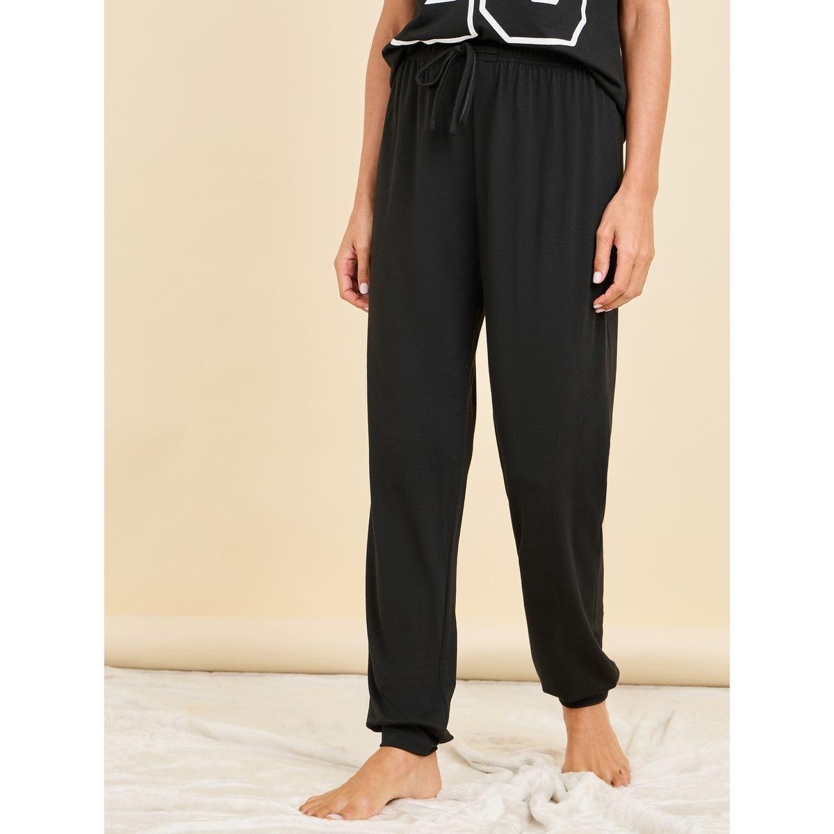 بنطال بيجاما مع تيشيرت بطبعة جرافيك-women-clothing-nightwear-pyjamas-longsets-image-6