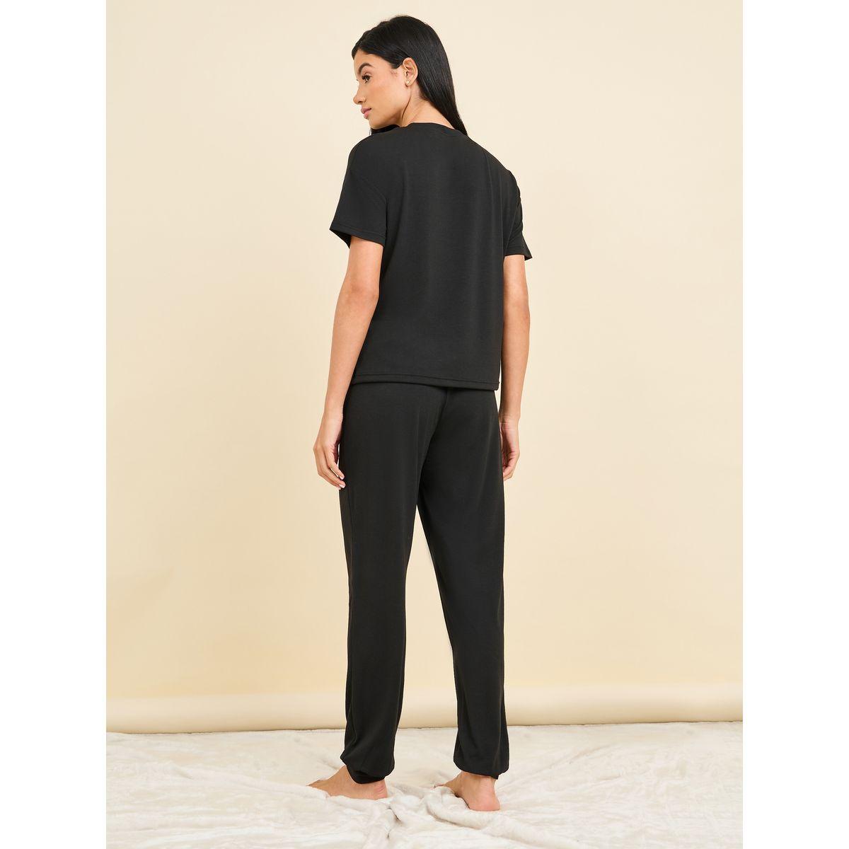 بنطال بيجاما مع تيشيرت بطبعة جرافيك-women-clothing-nightwear-pyjamas-longsets-image-7