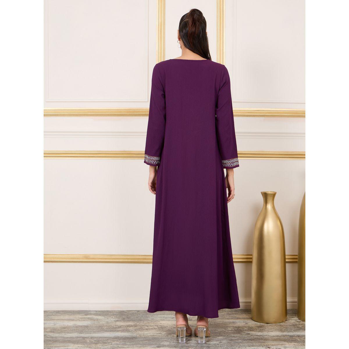 Styli Floral Thread Embroidered Crepe Jalabiya-women-arabicclothing-jalabiyas-image-4