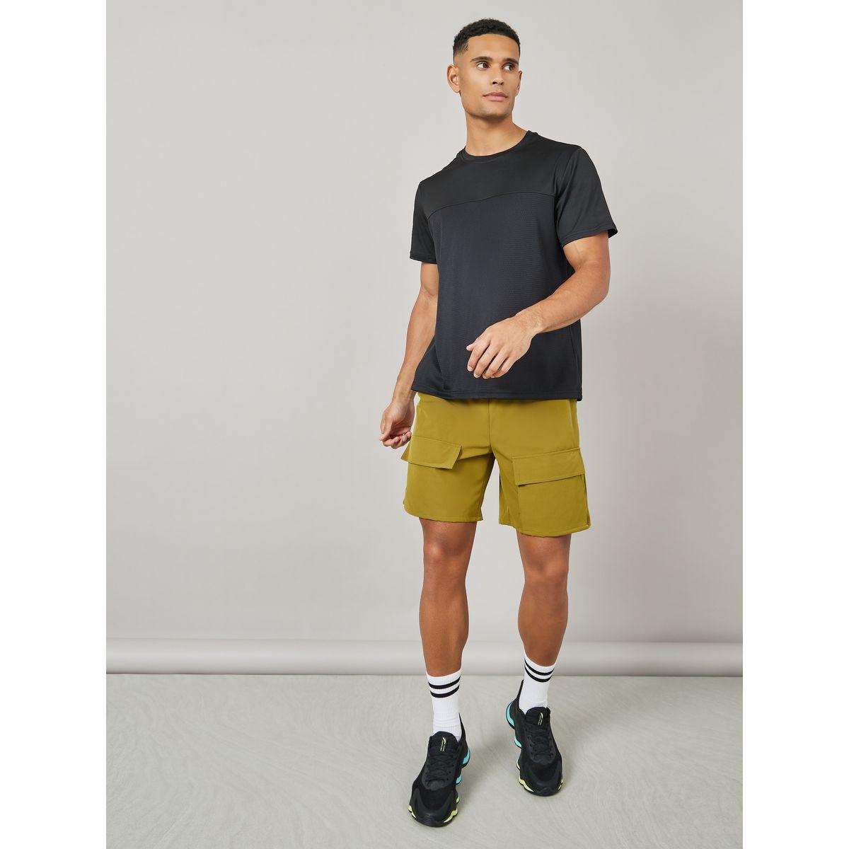 Styli Active Panelled Texture Knit Running T-shirt with Back Reflective Print-men-clothing-sportswearandactivewear-tshirtsandpolos-image-2