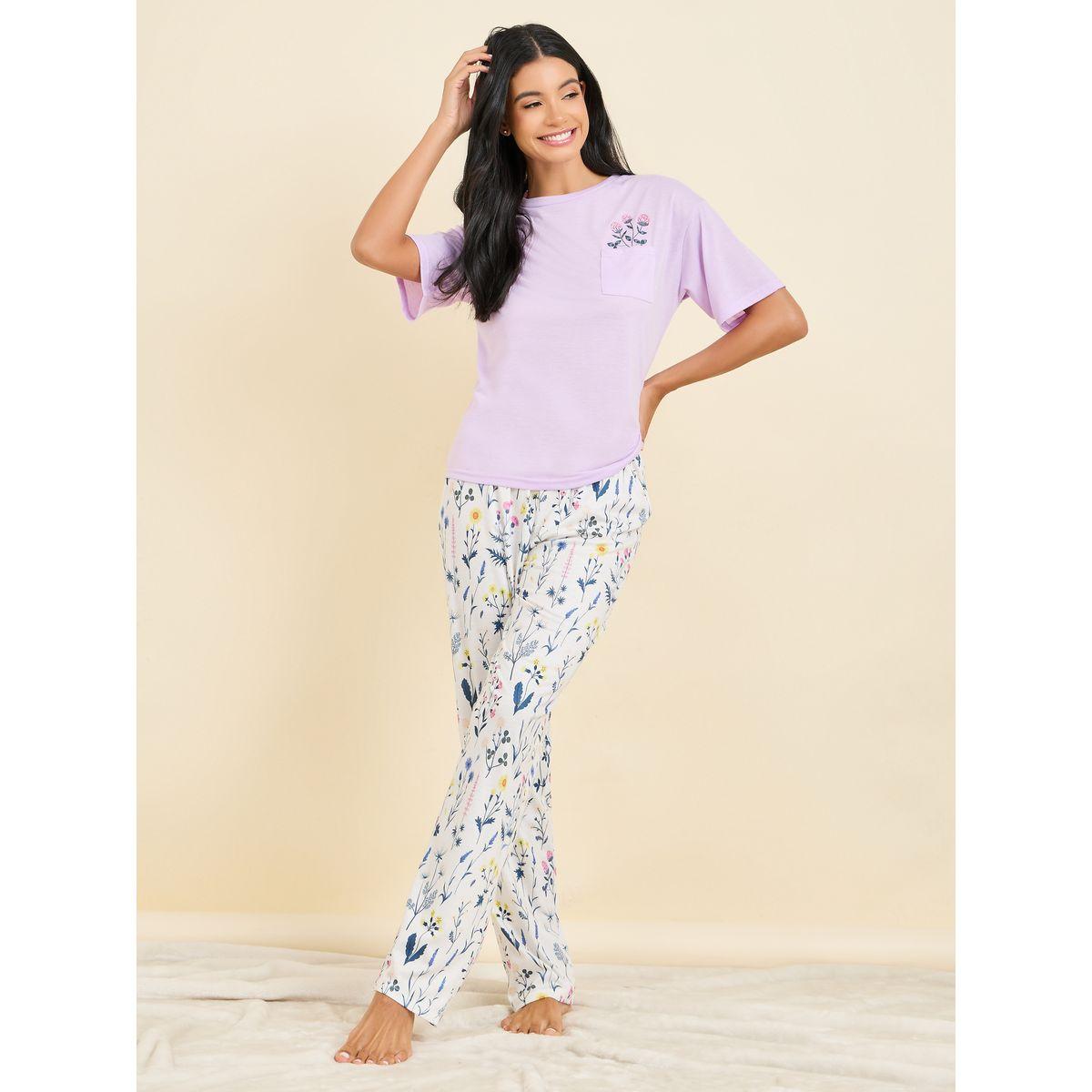 Styli Unwind Floral Print Pocket Detail T-shirt and Pyjama Set-women-clothing-nightwear-pyjamas-longsets-image-3