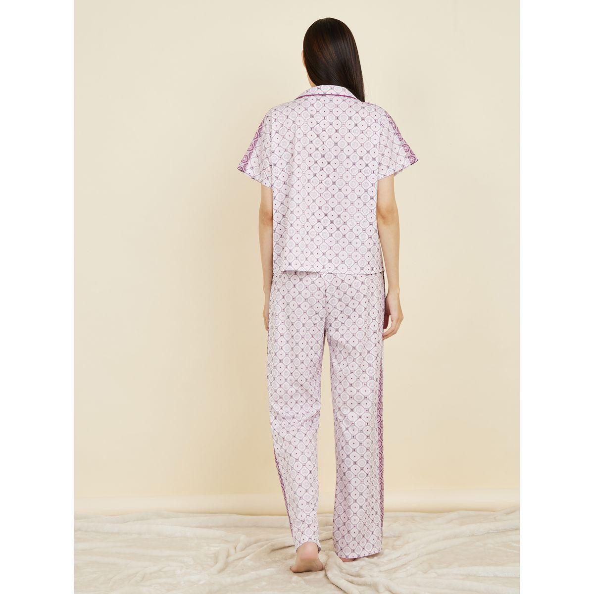 طقم من بنطال بيجاما مع بلوزة بطبعة هندسية-women-clothing-nightwear-pyjamas-longsets-image-4