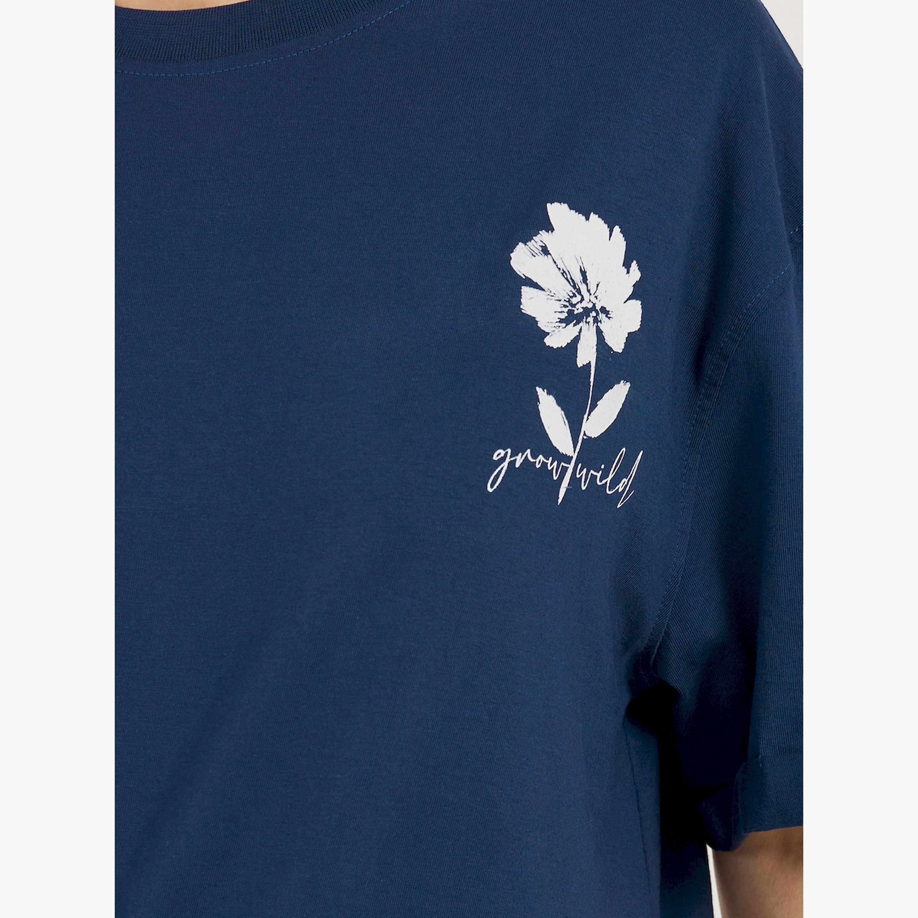Styli Graphic Print Rolled Up Short Sleeve T-Shirt-women-clothing-tshirts-image-4
