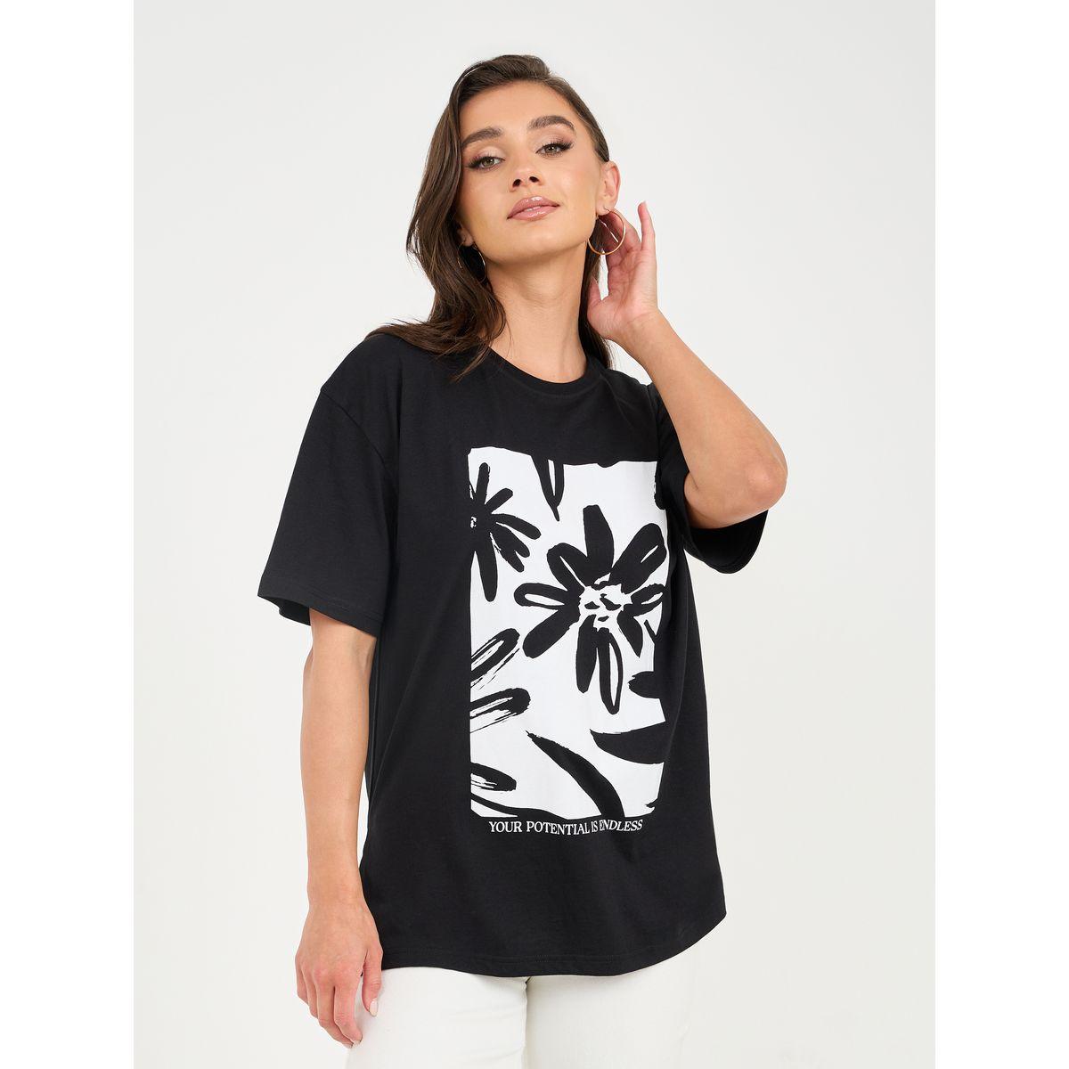 Styli Oversized Contrast Floral Graphic Print Longline T-Shirt-women-clothing-tshirts-image-1