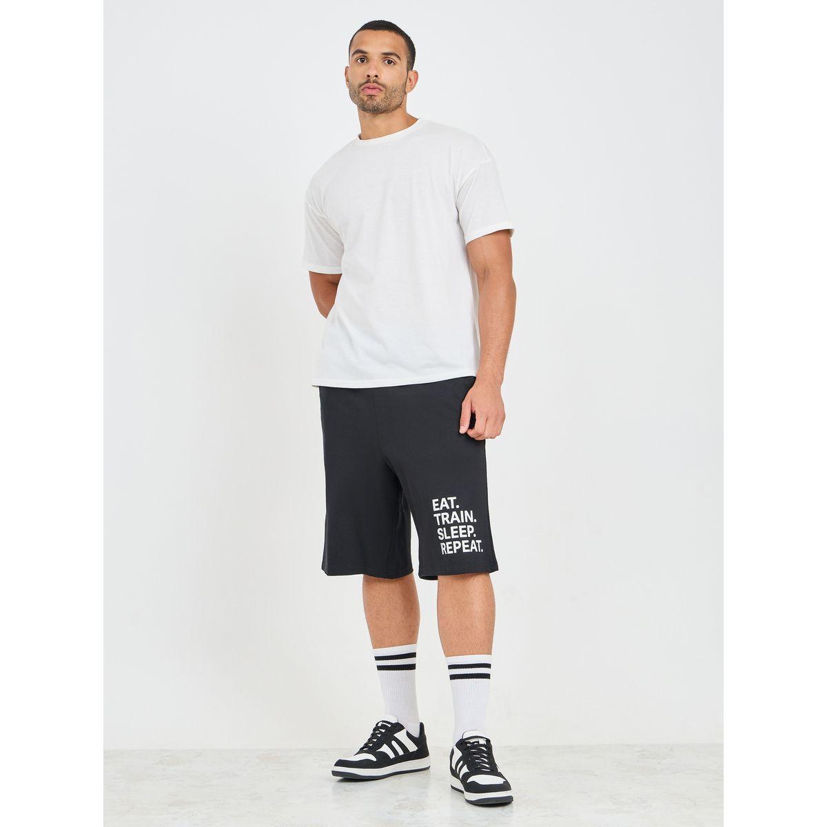 شورت واسع مطبع بكتابة-men-clothing-sportswearandactivewear-bottoms-shorts-image-2