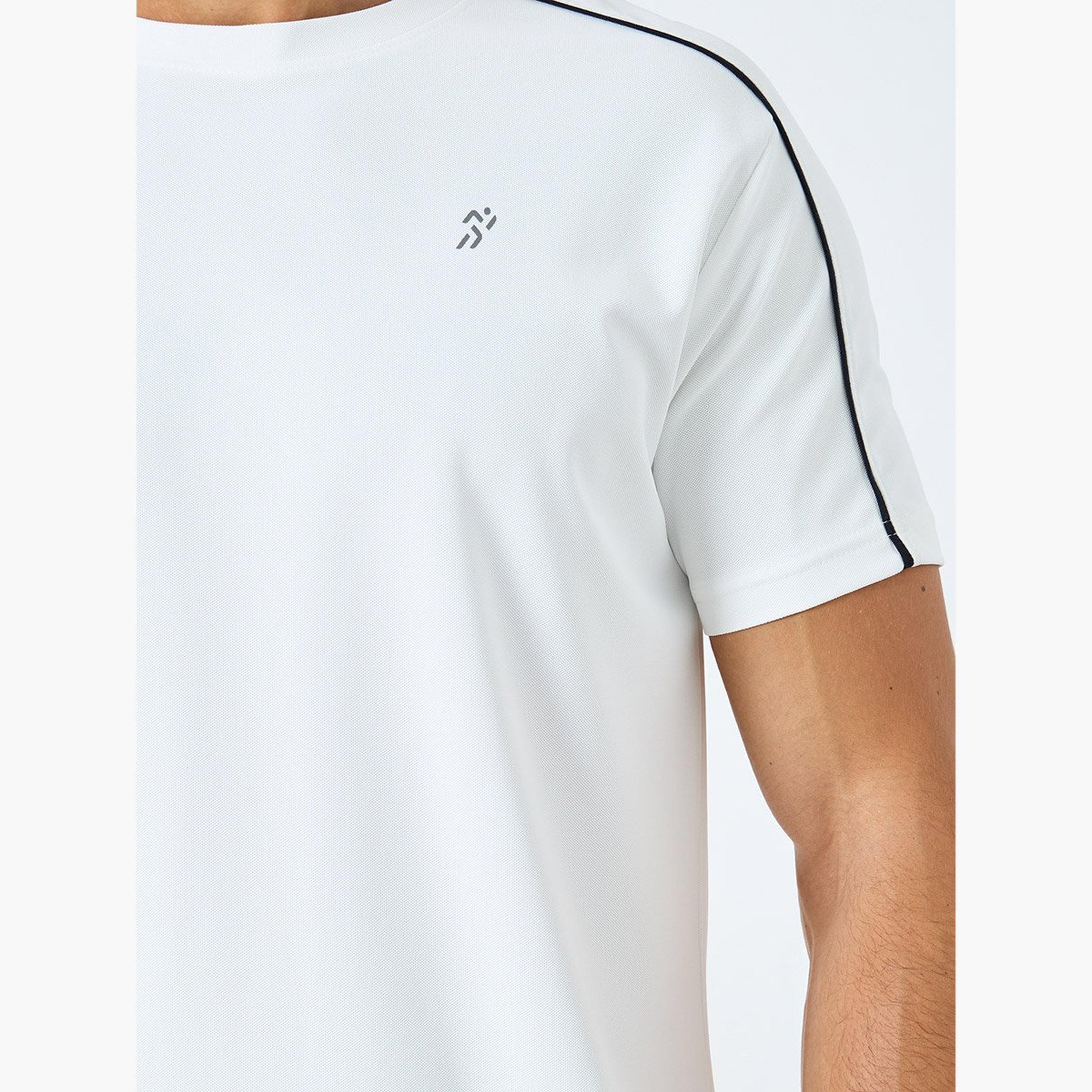 Styli Men Contrast Piping Detail Workout T-Shirt-sports-men-clothing-tshirtsandpolos-image-3