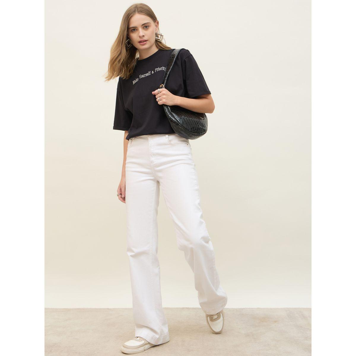 تيشيرت فضفاض بكتابة مُطرّزة وأكمام مطوية-women-clothing-tshirts-image-1