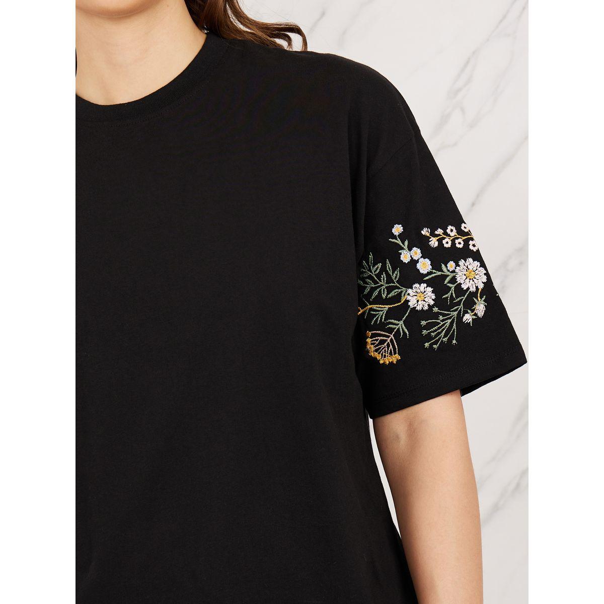 Styli Oversized Embroidered Longline T-shirt-women-clothing-tshirts-image-3