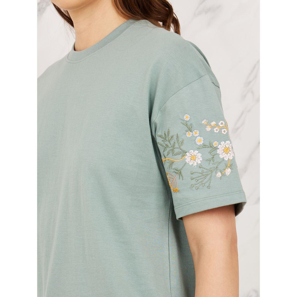 Styli Oversized Embroidered Longline T-shirt-women-clothing-tshirts-image-4