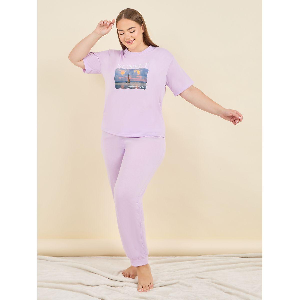 Styli Unwind Plus Sunset Graphic T-Shirt & Pyjama Set-women-clothing-nightwear-pyjamas-longsets-image-1