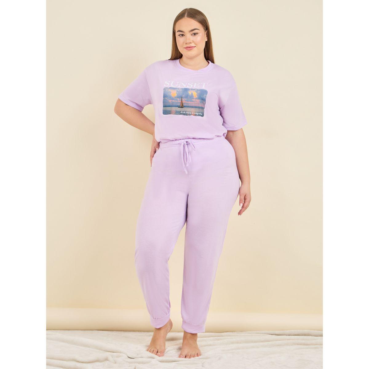 Styli Unwind Plus Sunset Graphic T-Shirt & Pyjama Set-women-clothing-nightwear-pyjamas-longsets-image-2