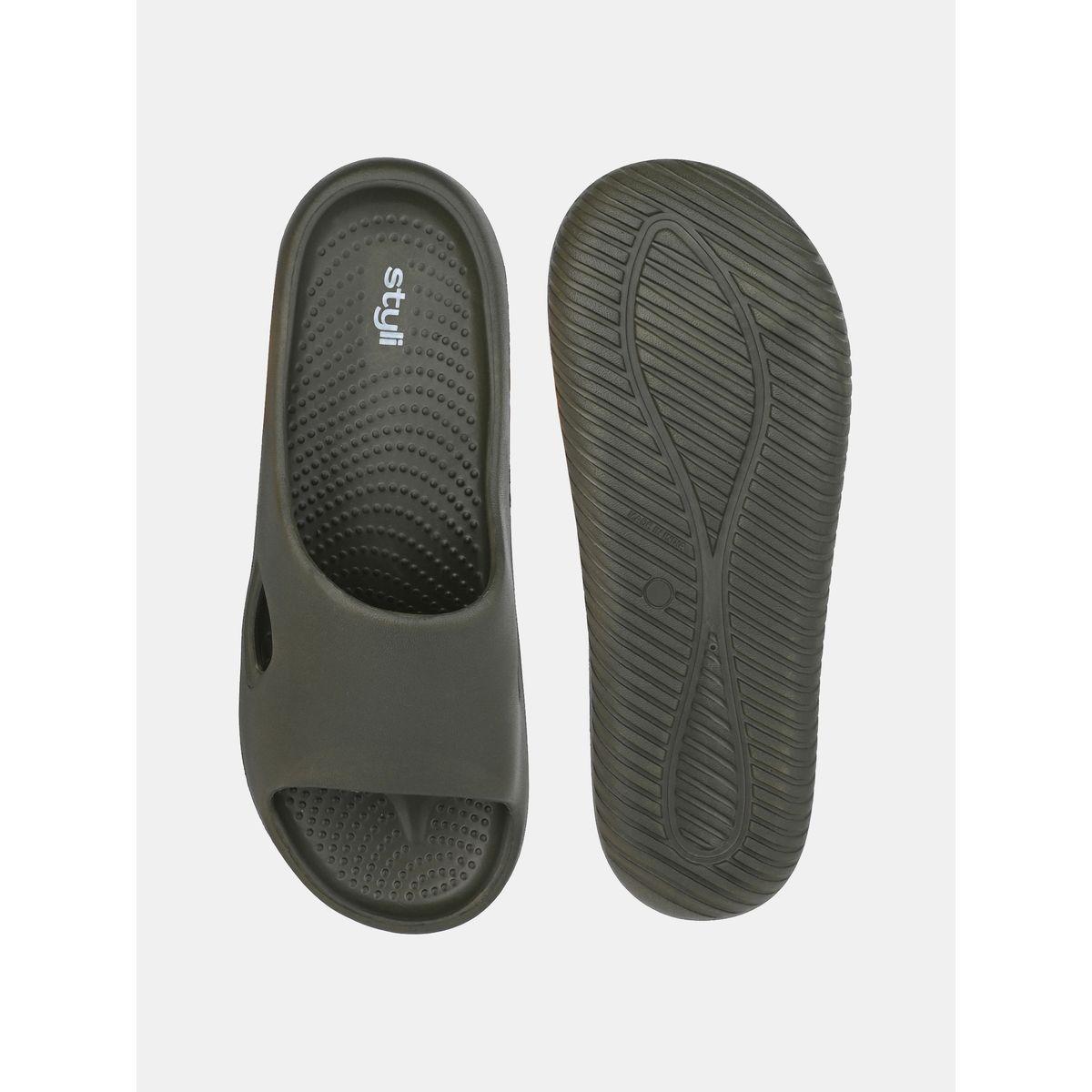 شبشب مريح خفيف الوزن بفتحات-men-shoes-flipflopsandslides-image-7