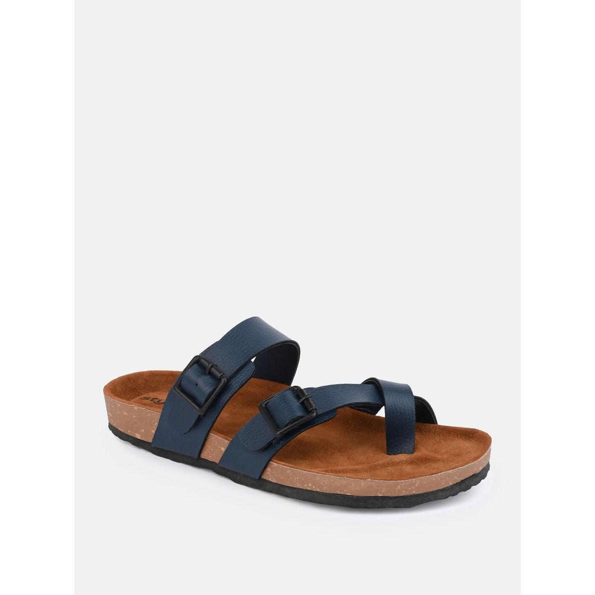 صندل كاجوال مع سيور بتفاصيل إبزيم-men-shoes-sandals-image-3