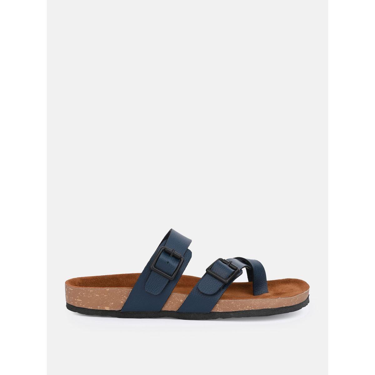 صندل كاجوال مع سيور بتفاصيل إبزيم-men-shoes-sandals-image-6